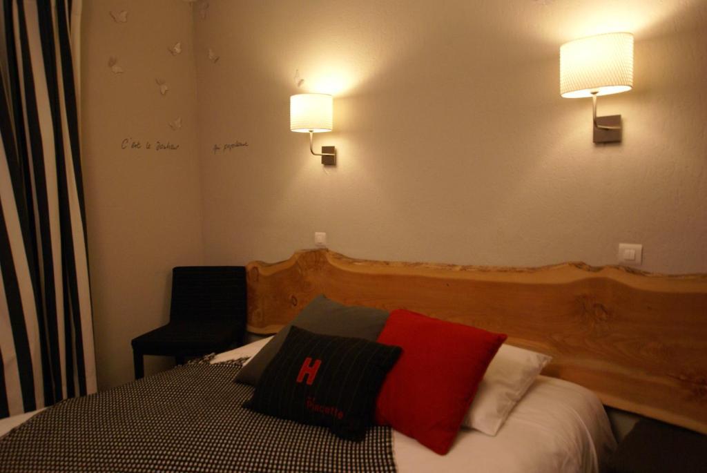 Hotel De La Placette Barcelonnette Szoba fotó